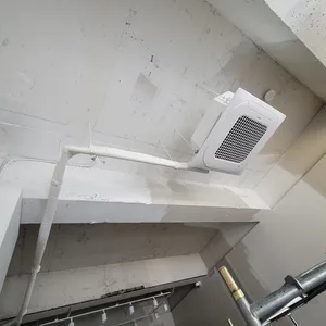 노출 천장에 설치한 상업용 4Way 시스템에어컨